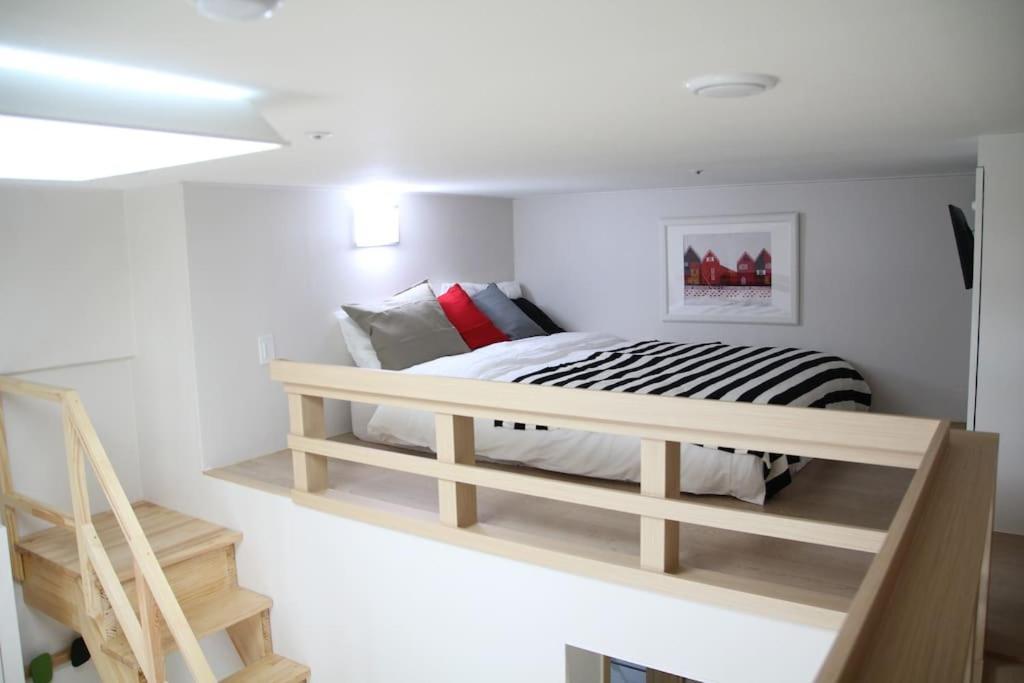 סיאול Lotte World Lake View Loft מראה חיצוני תמונה